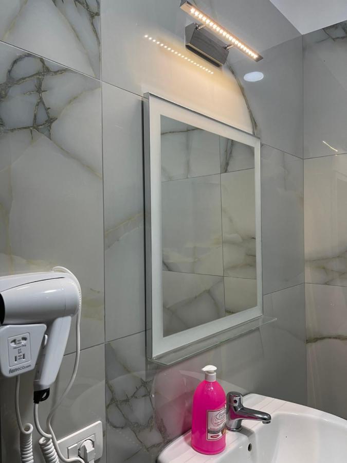 Molla Hotel Restorant Shëngjin Εξωτερικό φωτογραφία