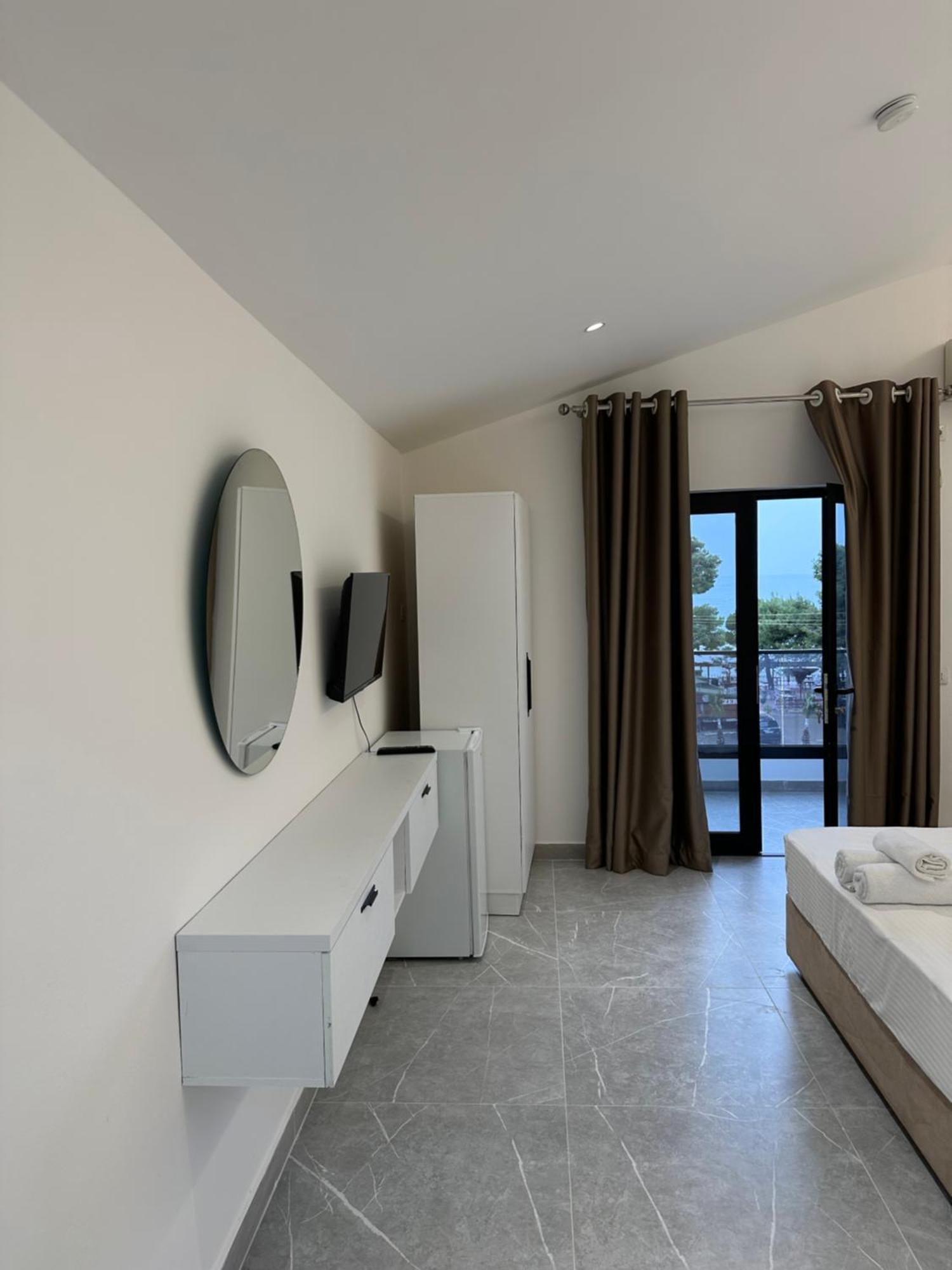 Molla Hotel Restorant Shëngjin Εξωτερικό φωτογραφία