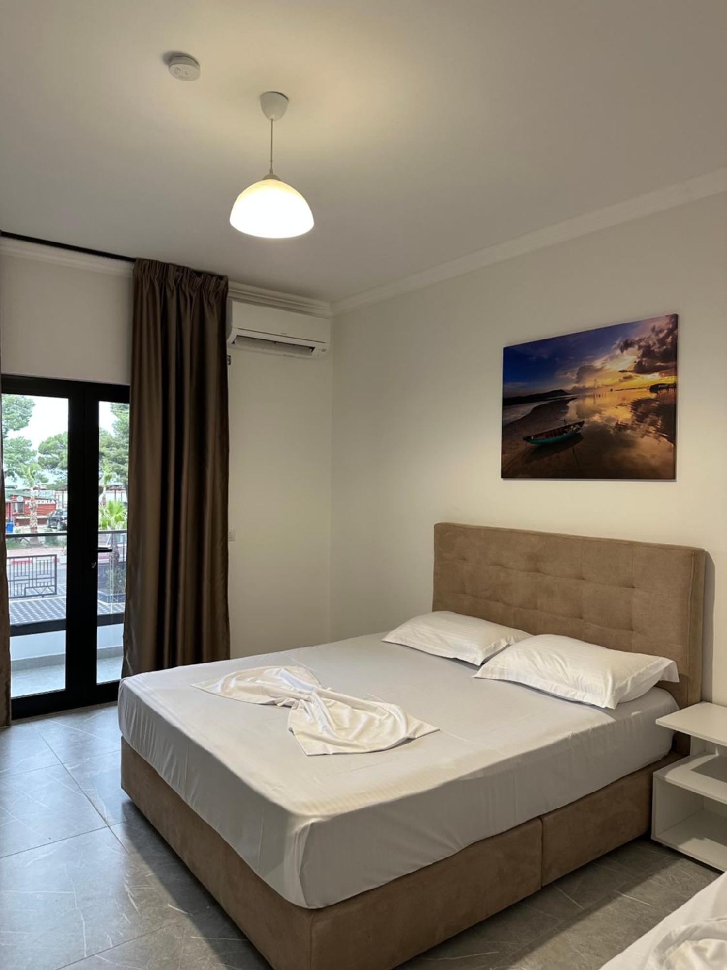 Molla Hotel Restorant Shëngjin Εξωτερικό φωτογραφία