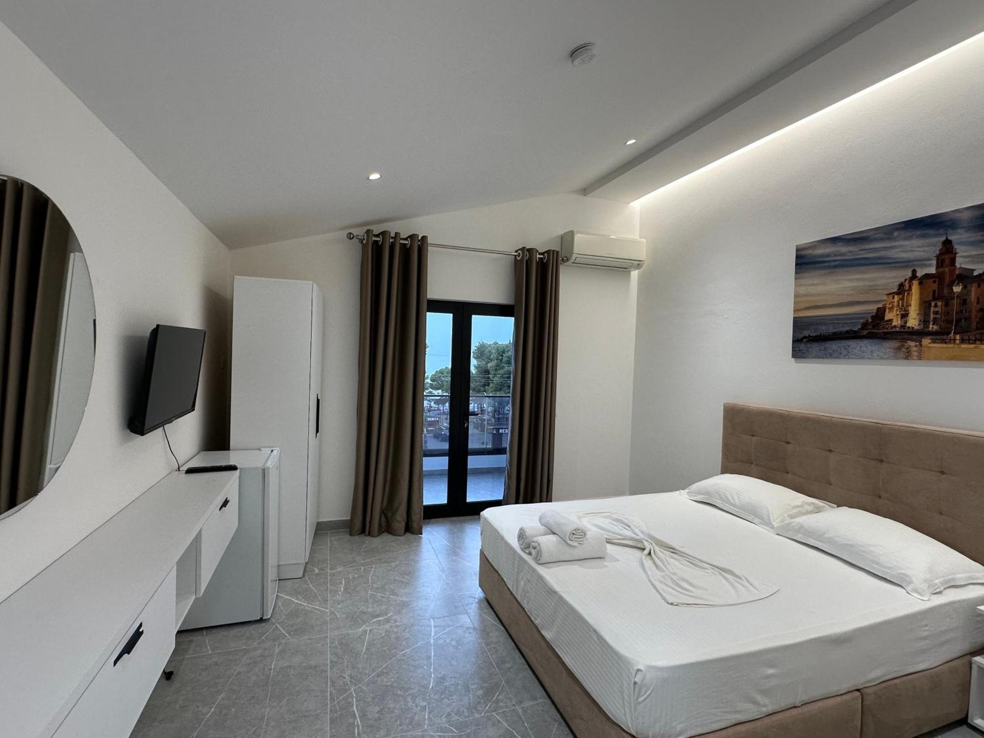 Molla Hotel Restorant Shëngjin Εξωτερικό φωτογραφία