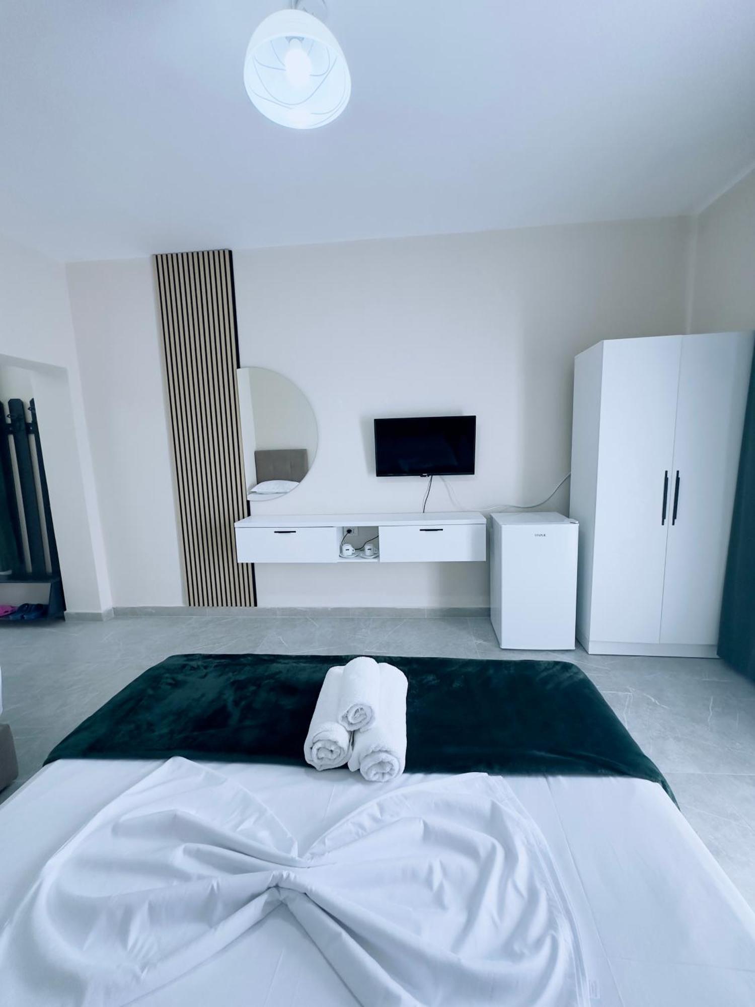 Molla Hotel Restorant Shëngjin Εξωτερικό φωτογραφία